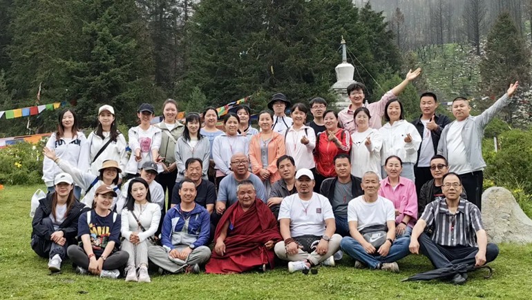 奇正集團達爾宗圣湖祈福活動